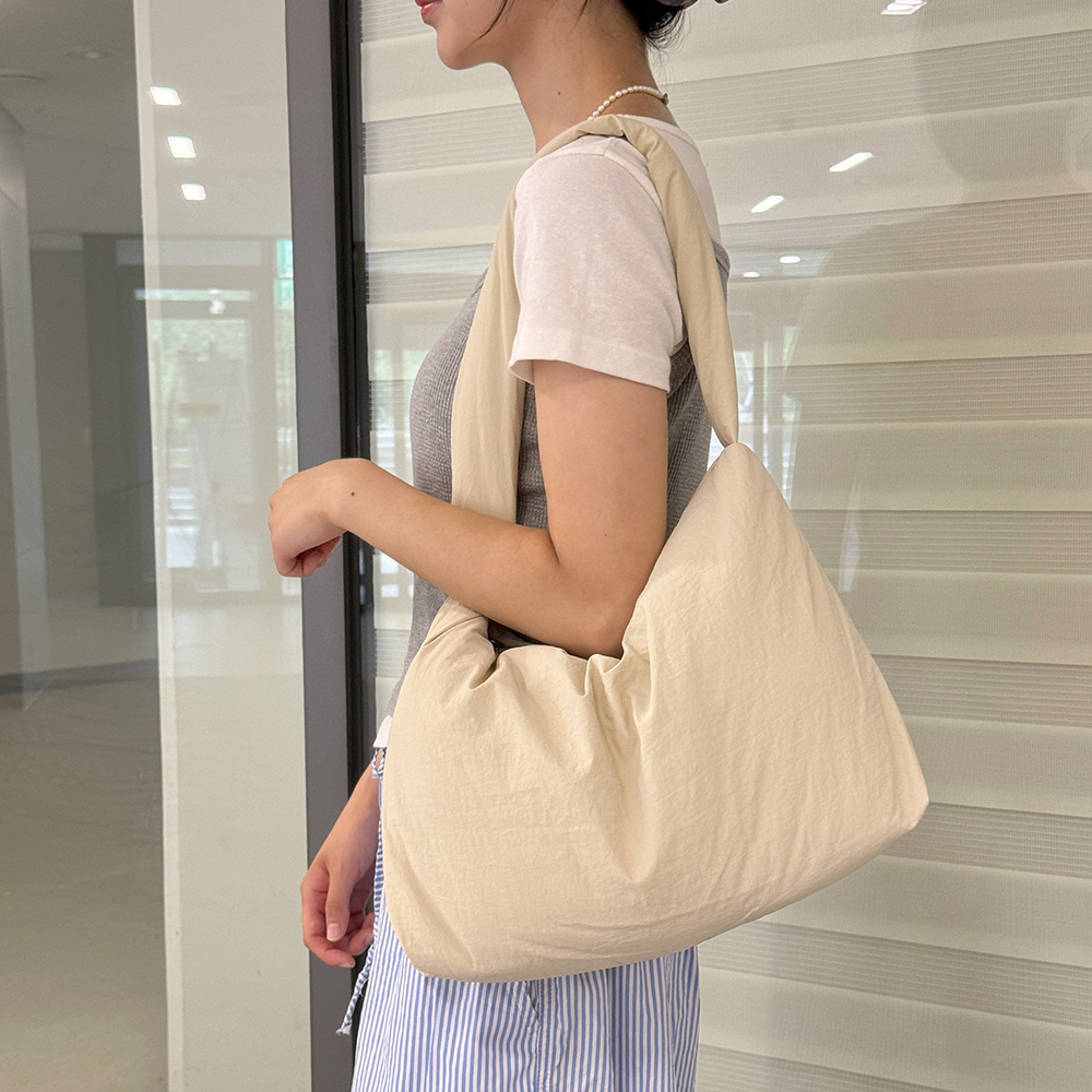 BR_9338 패딩 숄더백