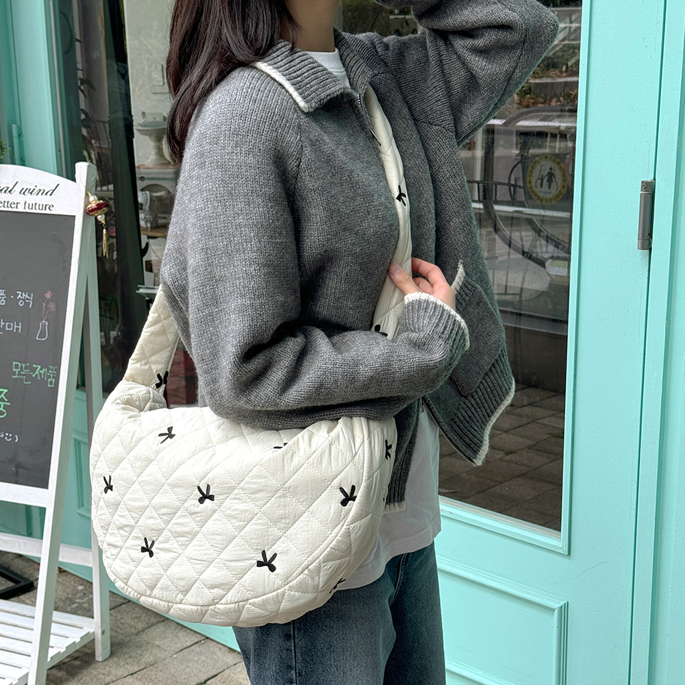 BR_9982 패딩 가방 크로스백