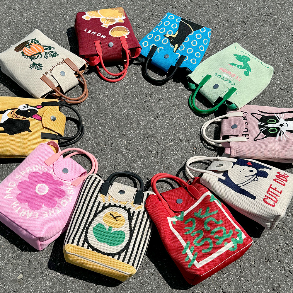 BR_니트M 똑딱이 토트크로스