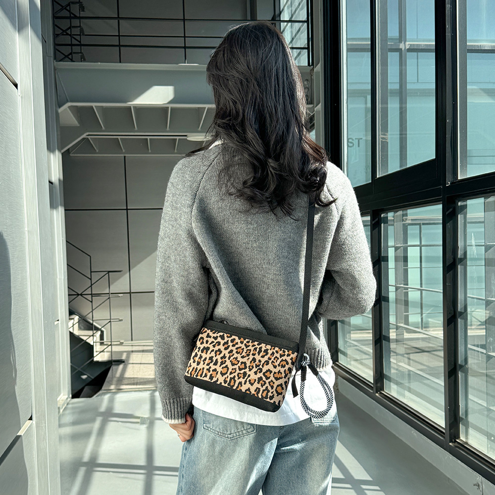 BR_929 니트 파우치 겸 크로스백