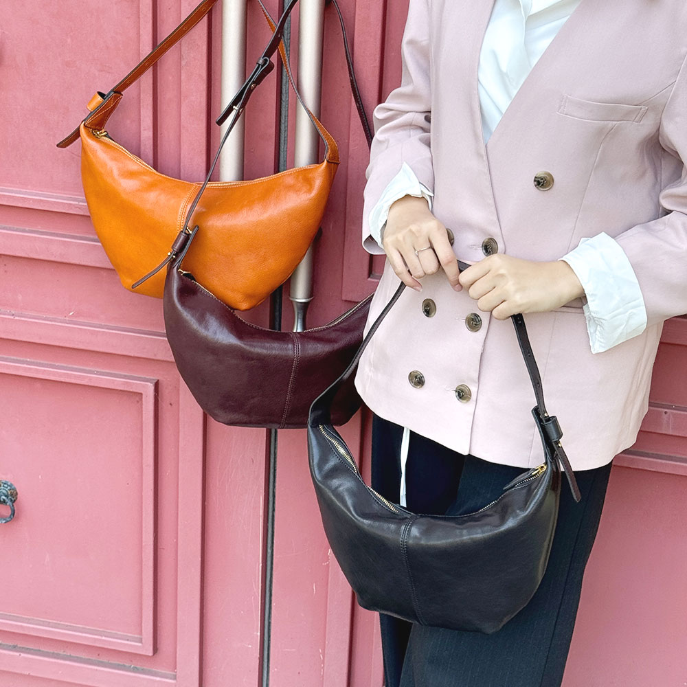 DKES_G8047 여성 가죽 반달 숄더백