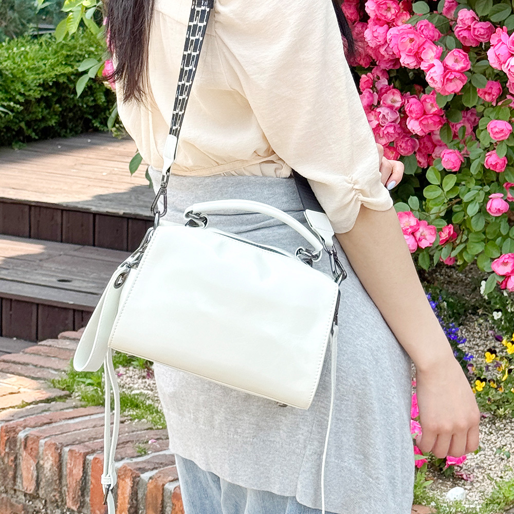 FC_3009 여성 가죽 토트 크로스백