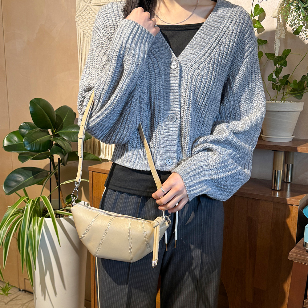 FC_8805 가죽 크루아상백 크로스백