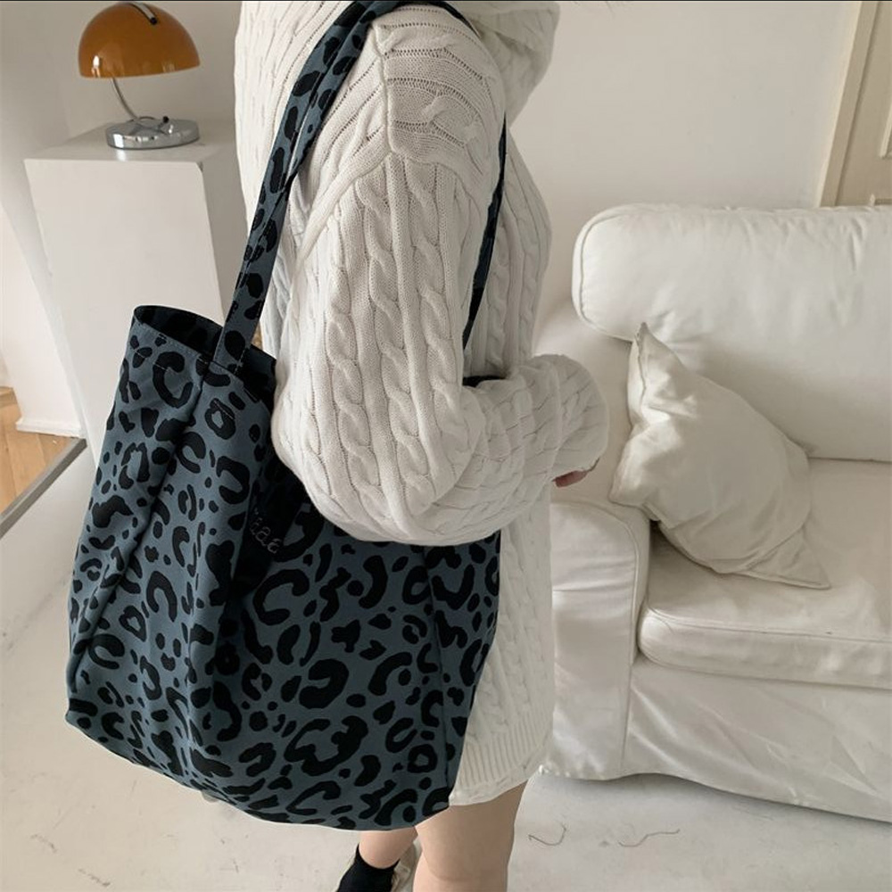 MT_22317 호피 숄더백