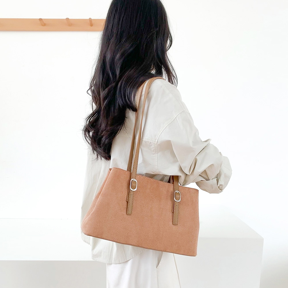 MT_22967 여성 스웨이드 숄더백