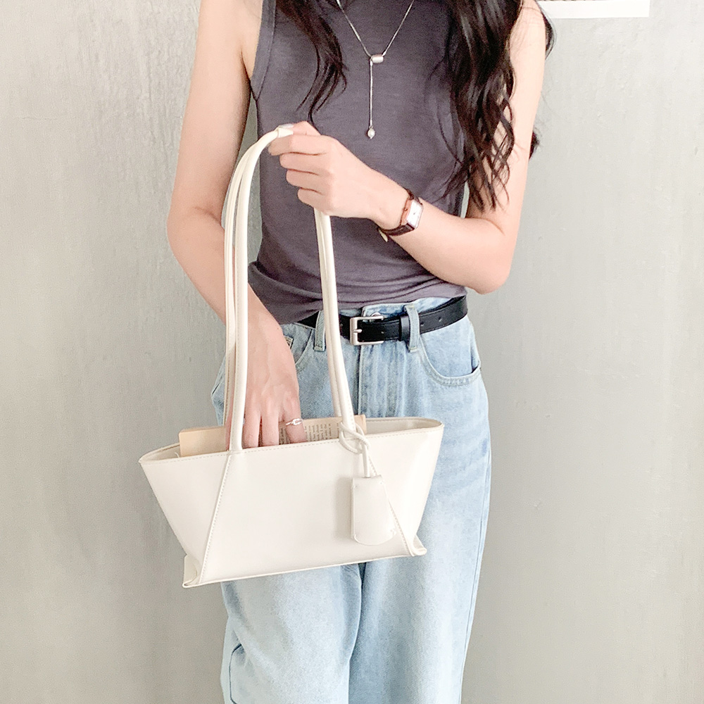 MT_24227 여성 레더 스티치 숄더백