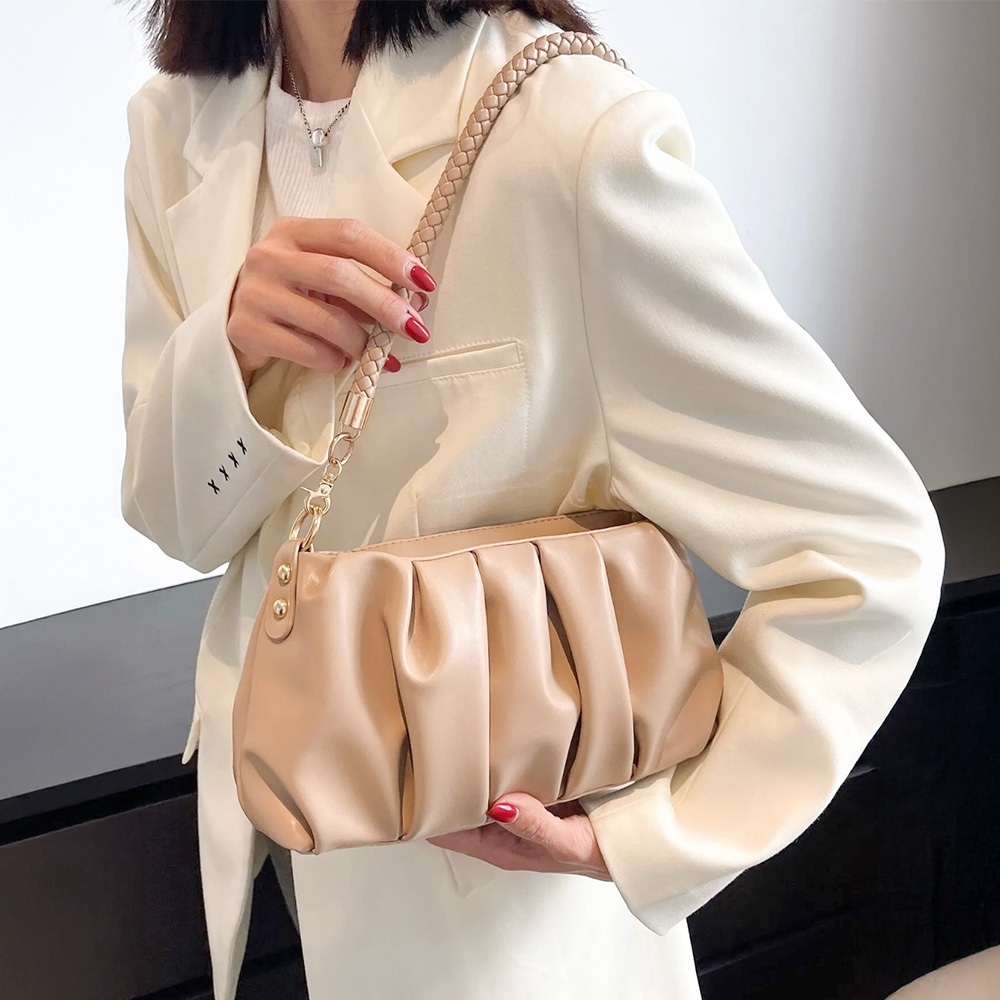 MT_24233 여성 레더 주름 숄더 크로스백