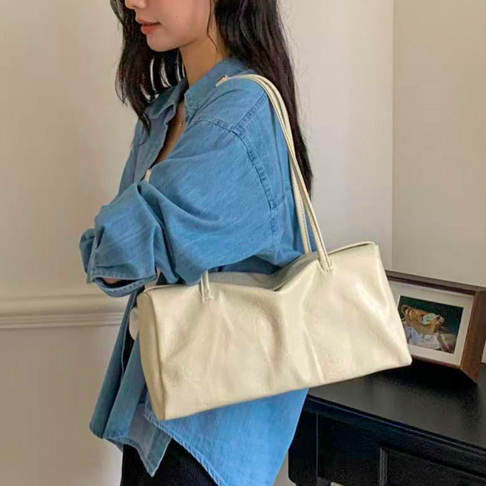 MT_24268 데일리 스퀘어 보스턴 레더 숄더백