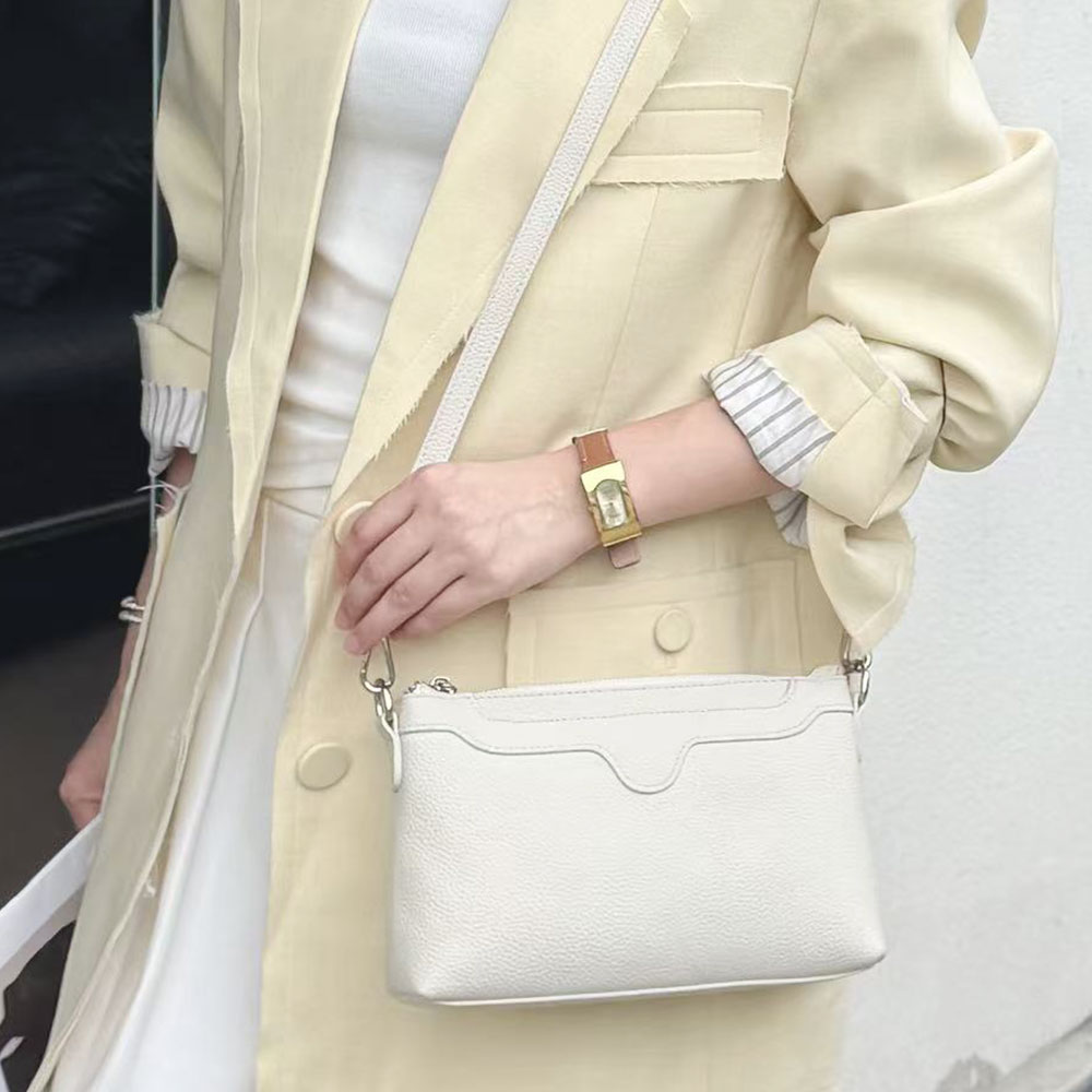 MT_27103 데일리 심플 여행 보조 소가죽 토트 크로스백