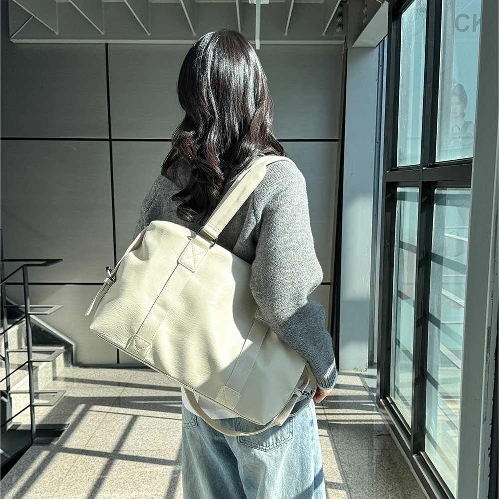 OP_M2358 레더 빅 숄더백