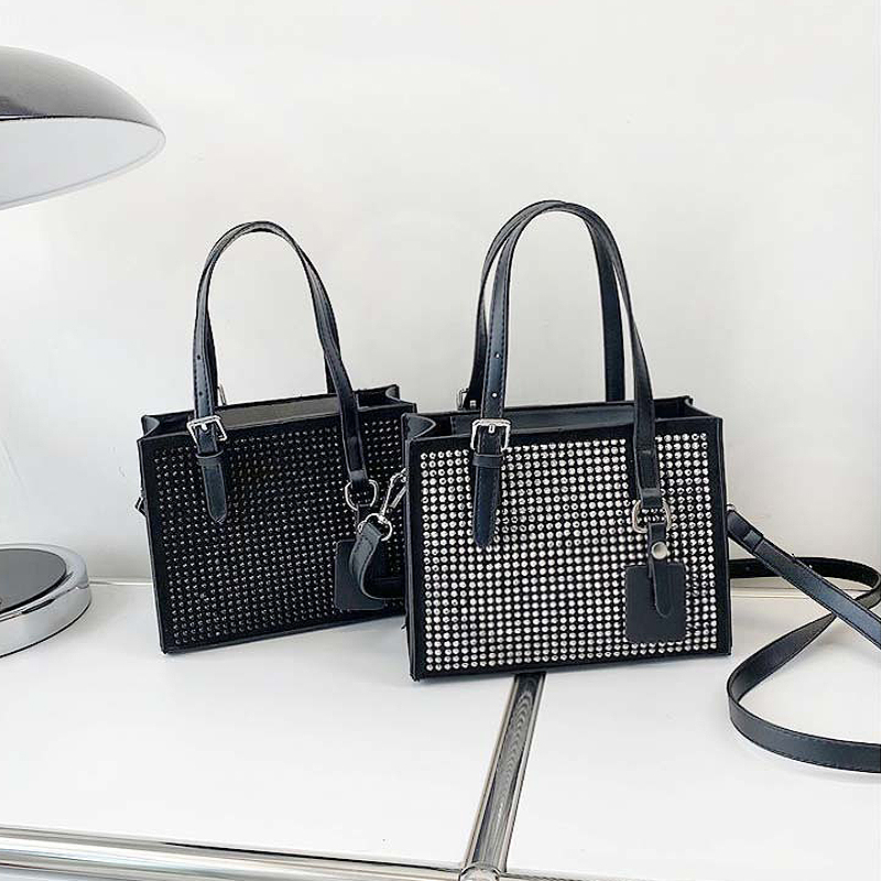 URB_스터드사각 토트크로스